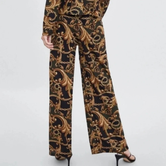 Zara Pants - ZARA Wide-Leg Gold Chain Mob Wife Pull On Pants - Size Small